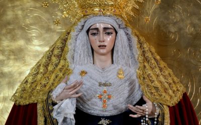 Nuestra Señora de la Salud ha sido cambiada de vestimenta