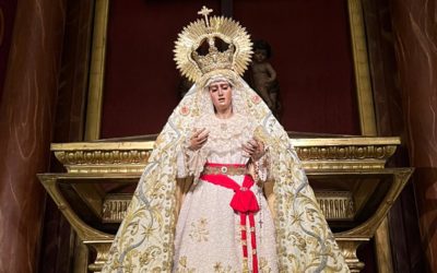María Santísima de Villaviciosa luce el manto de la coronación de Nuestra Señora de la Salud