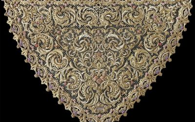 Presentación de la nueva toca de sobremanto para Nuestra Señora de la Salud